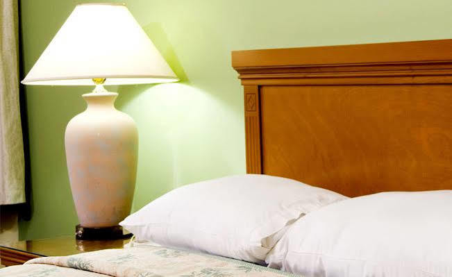Gray Inn & Suites Bagian luar foto
