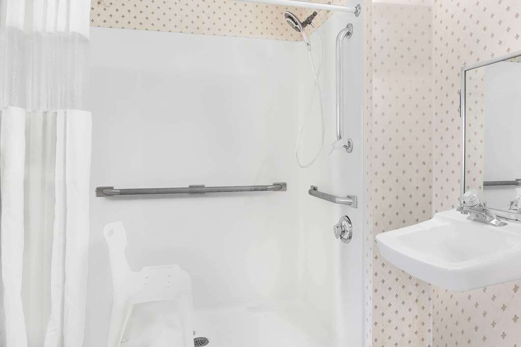 Gray Inn & Suites Bagian luar foto